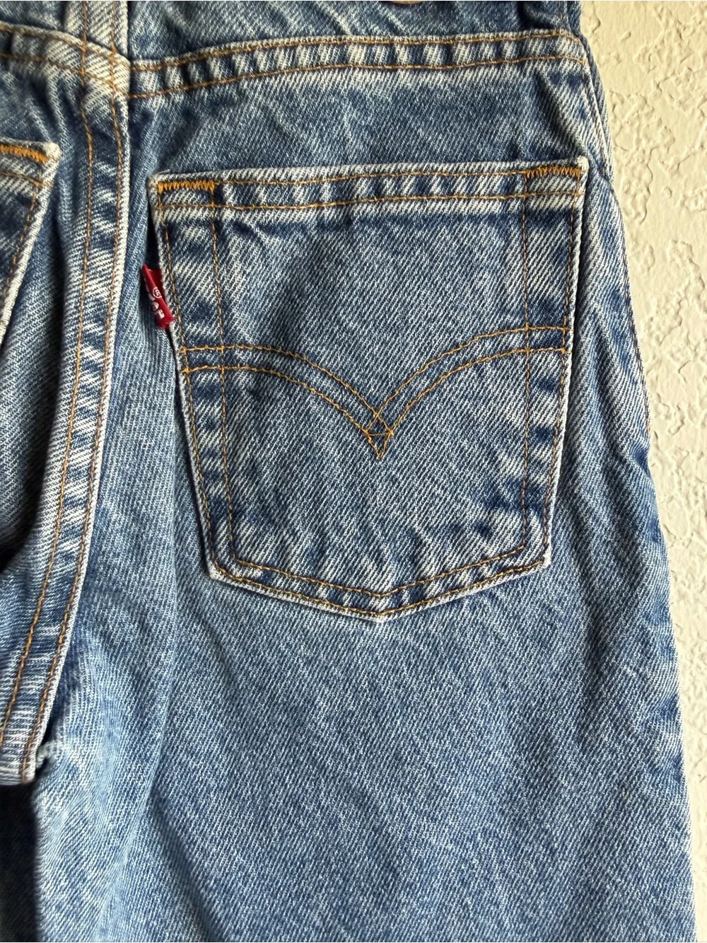 Levi's Classic Straight Leg Jeans in Blue Denim